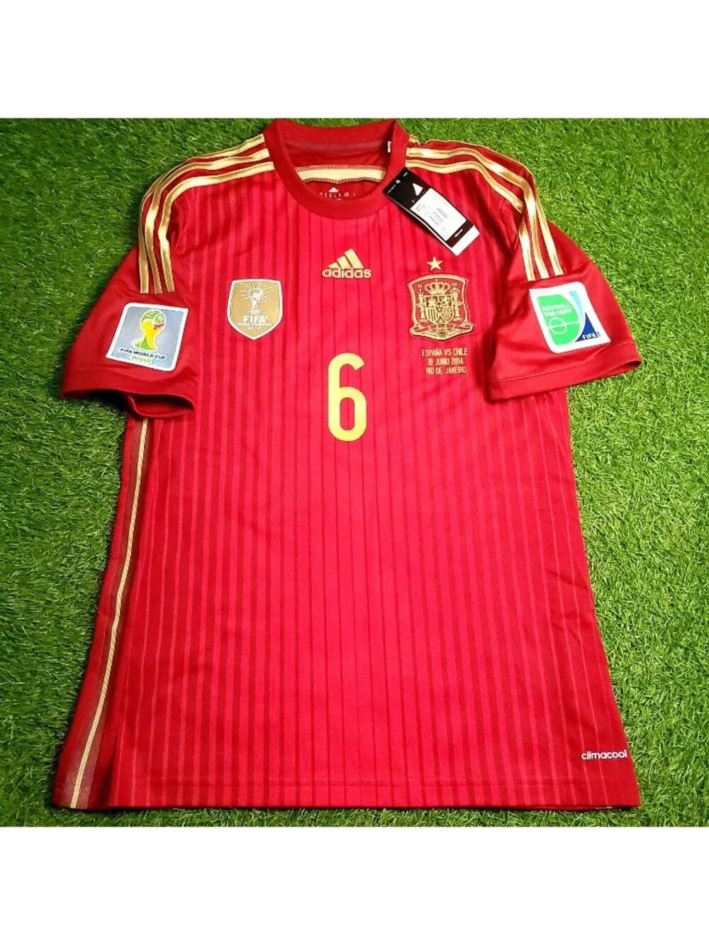 Iniesta Spain 2014 WORLD CUP Soccer Jersey BNWT M SKU# G85279